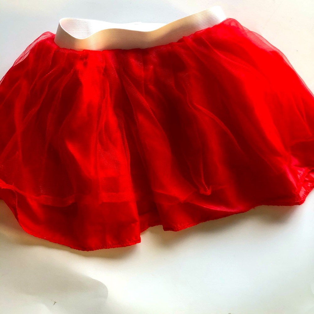 Red tulle skirt -4/6 y